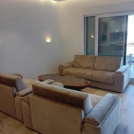 Nadine Apartment *